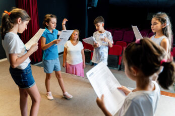 Inscription en école de musique, théâtre, danse… coup de pouce aux familles !